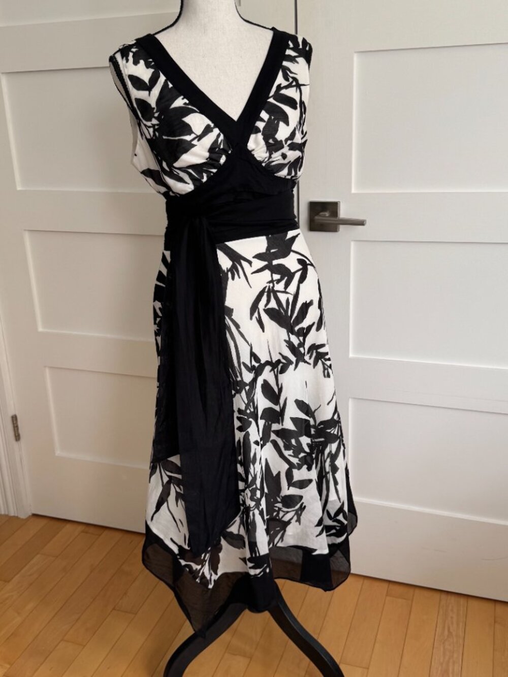 Flowy cotton/silk blend handkerchief hem dress - size S - Picture 2 of 8